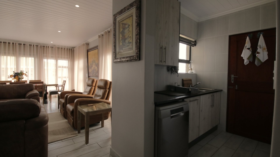 5 Bedroom Property for Sale in Dana Bay Western Cape